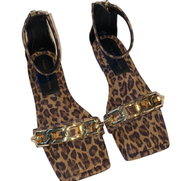 Good American sandals leopard ankle strap oversized chain 5.5 NEW
Brand new - Picture 1 of 8